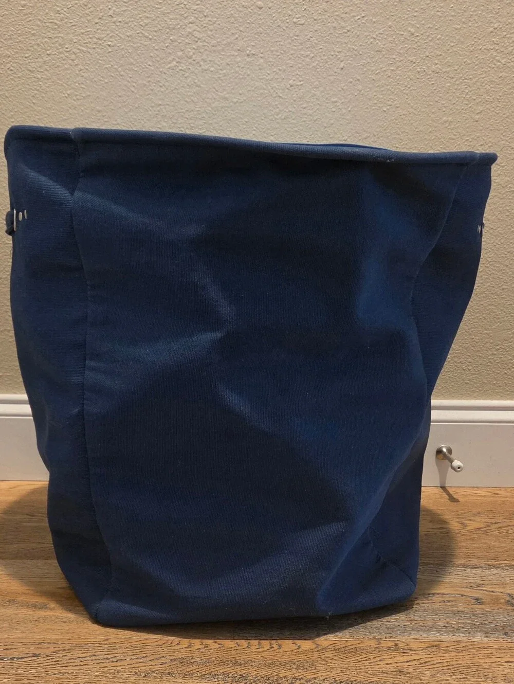 Storage Bin (20